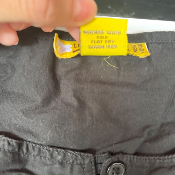 Ingenue New York Black Embroidered Floral Peasant Top, Size M - Picture 5 of 8